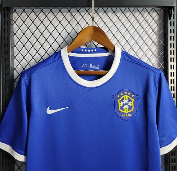 Retro 2006 Brazil Away Blue Jersey - Image 9