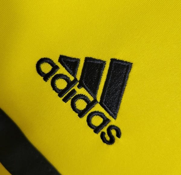 Retro 2011/12 Real Madrid Yellow Goalkeeper Jersey - Image 3