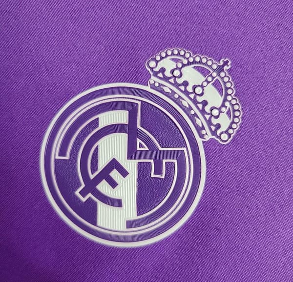 Retro Long Sleeve Real Madrid 17/18 Away Purple Jersey - Image 2