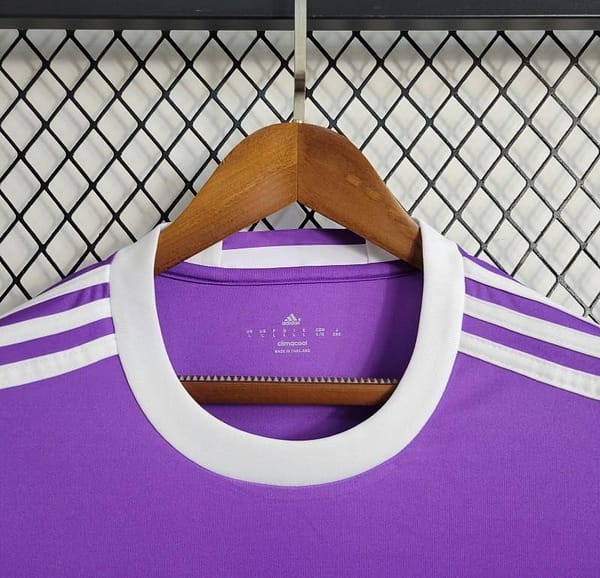 Retro Long Sleeve Real Madrid 17/18 Away Purple Jersey - Image 4