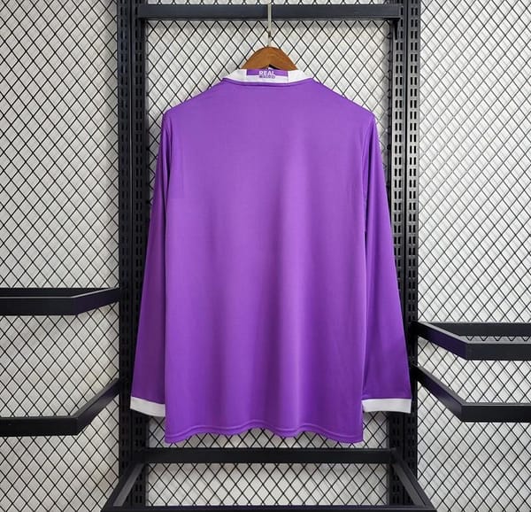 Retro Long Sleeve Real Madrid 17/18 Away Purple Jersey - Image 5