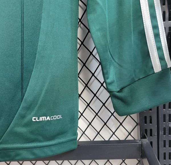 Retro Long Sleeve 2012/13 Real Madrid Third Green Jersey - Image 7