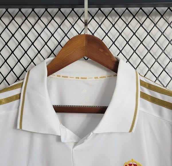 Retro Real Madrid 11/12 Long Sleeve Home Jersey - Image 6