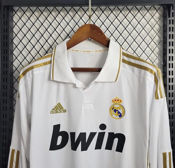 Retro Real Madrid 11/12 Long Sleeve Home Jersey - Image 9