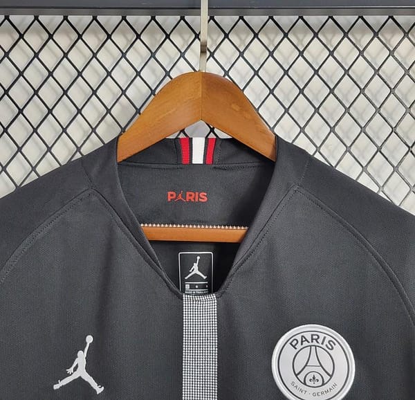 Retro Long Sleeve 18-19 PSG Black Champions League Jersey - Image 4