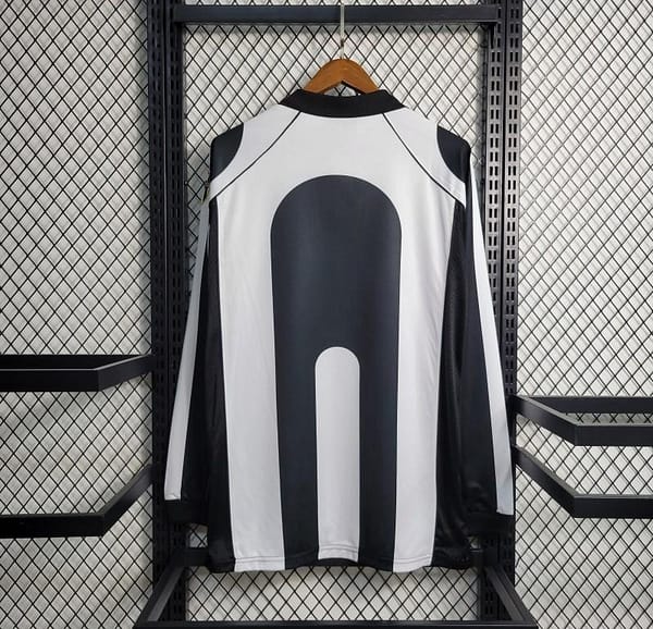 Retro Long Sleeve 1997-98 Juventus Home Jersey - Image 6