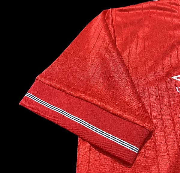 Retro 84/87 England Away Soccer Jersey - Image 4
