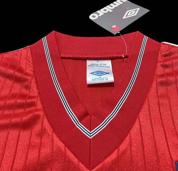 Retro 84/87 England Away Soccer Jersey - Image 5