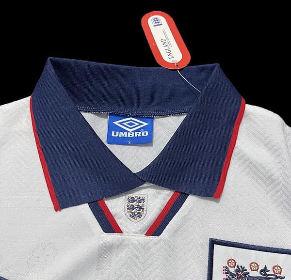 Retro 94/95 England At Home Soccer Jersey - Image 9