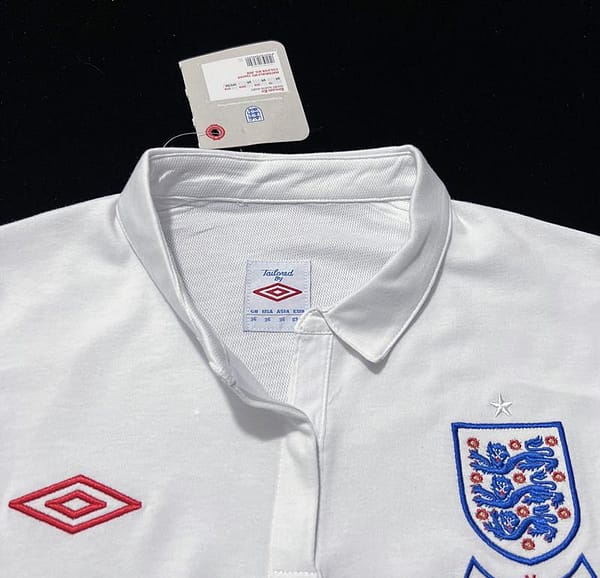 Retro 2010 England Home Soccer Jersey - Image 7