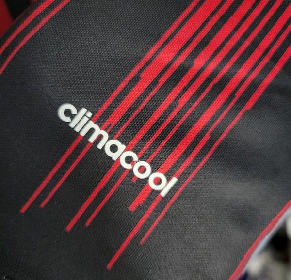 Retro 16-17 AC Milan Home Soccer Jersey - Image 3