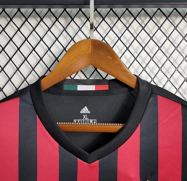 Retro 16-17 AC Milan Home Soccer Jersey - Image 4