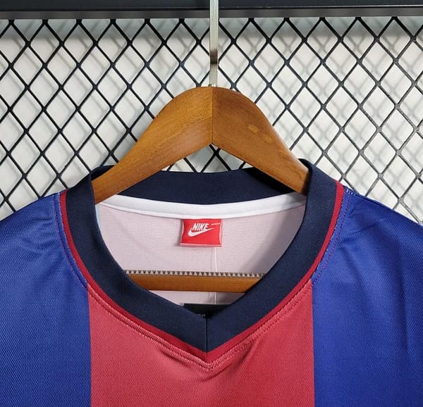 Retro 98-99 Barcelona Home Soccer Jersey - Image 4