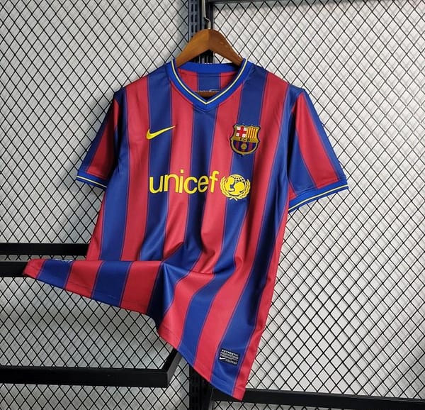Retro 09-10 Barcelona Home Soccer Jersey - Image 5