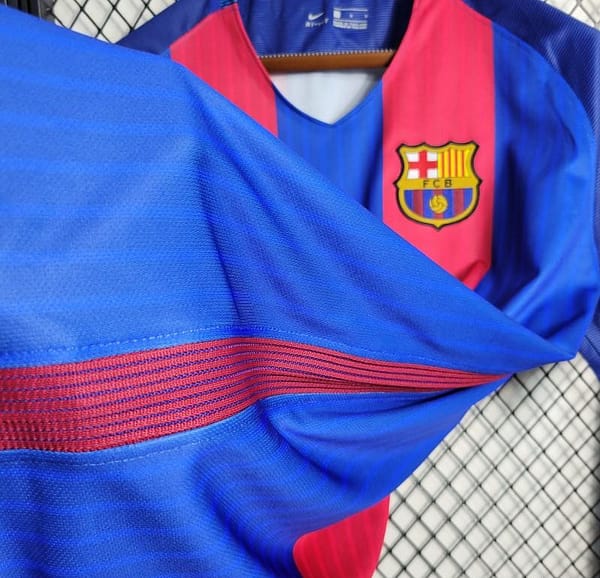 Retro 16-17 Barcelona Home Soccer Jersey - Image 10