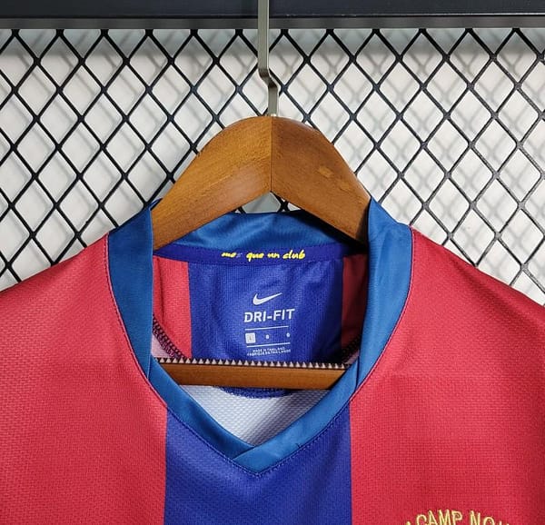 Retro 07-08 Barcelona Home Soccer Jersey - Image 3