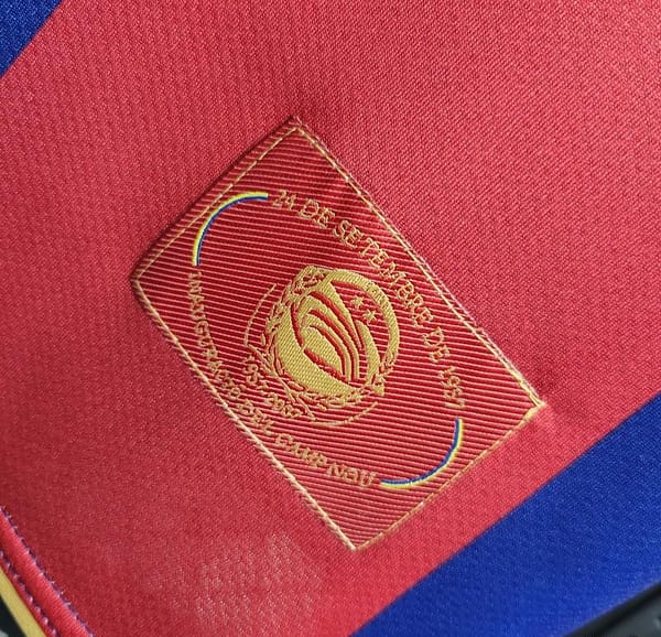Retro 07-08 Barcelona Home Soccer Jersey - Image 9