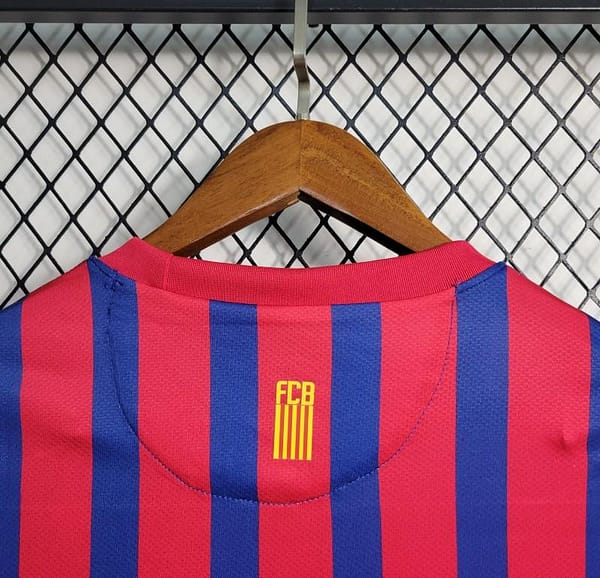 Retro Long Sleeve 11-12 Barcelona Home Soccer Jersey - Image 9