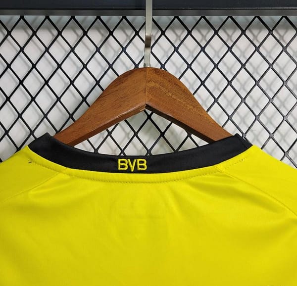 Retro 11-12 Borussia Dortmund Home Soccer Jersey - Image 4