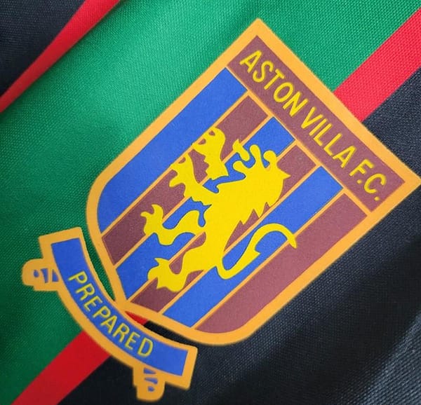 Retro 1993/95 Aston Villa Away Soccer Jersey - Image 6