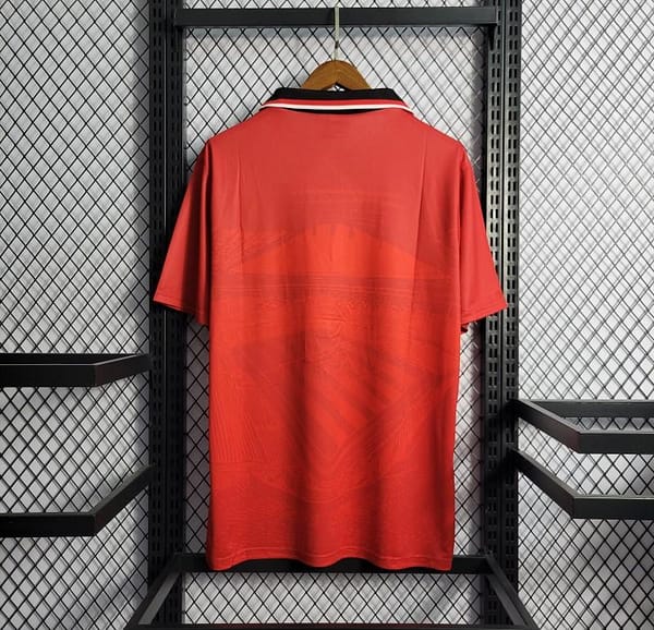 Retro 94/96 Manchester United Home Jersey - Image 6
