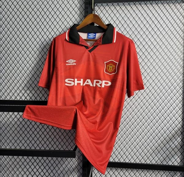 Retro 94/96 Manchester United Home Jersey - Image 7