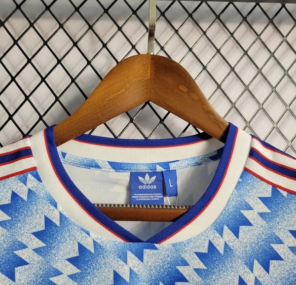 Retro Long Sleeve 90/92 Manchester United Away Jersey - Image 3