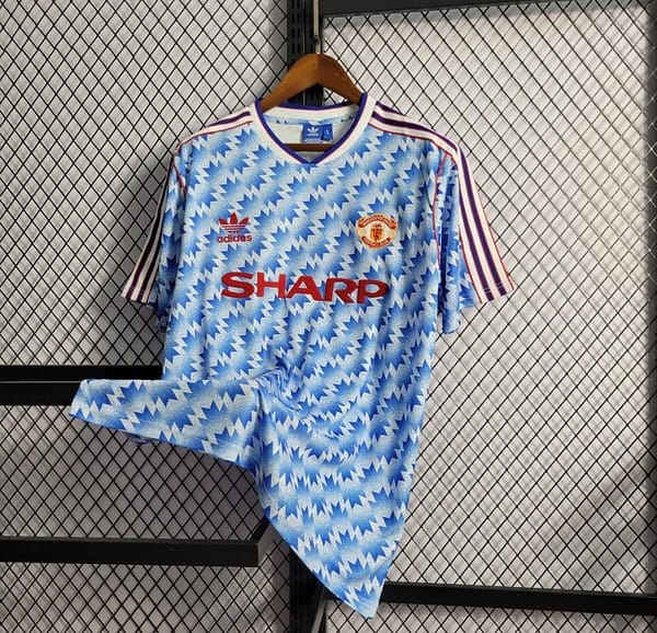 Retro 90/92 Manchester United Away Jersey - Image 3