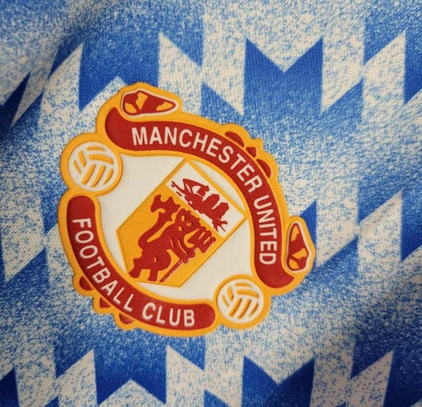 Retro 90/92 Manchester United Away Jersey - Image 10