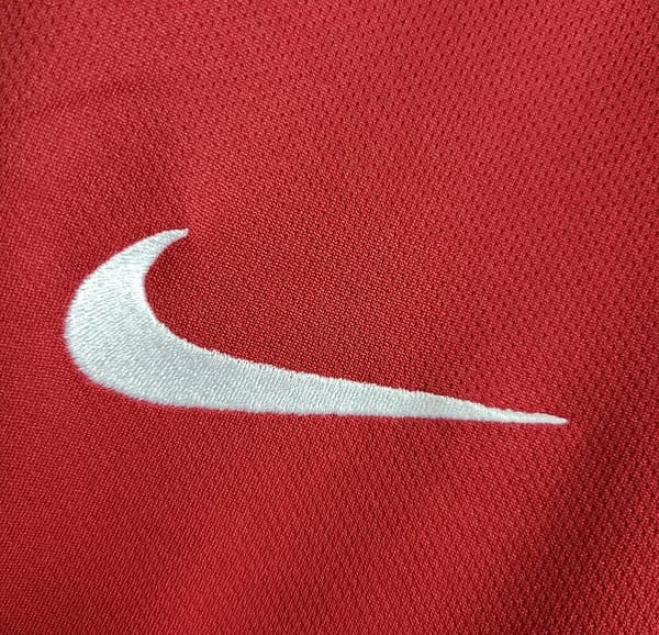 Retro 06/07 Manchester United Home Jersey - Image 10