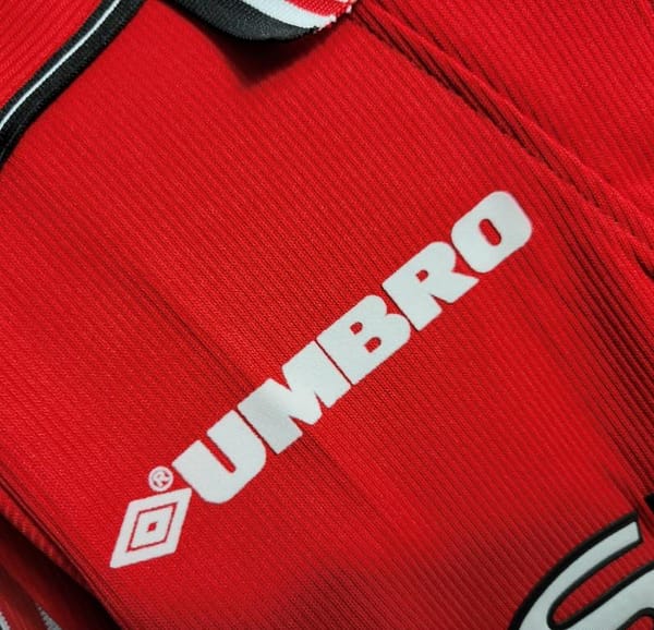 Retro Long Sleeve 98/99 Manchester United Home Jersey - Image 4