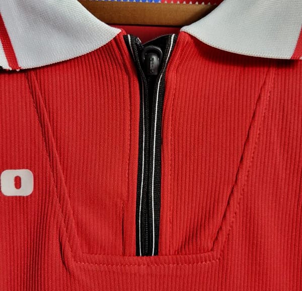 Retro Long Sleeve 98/99 Manchester United Home Jersey - Image 9