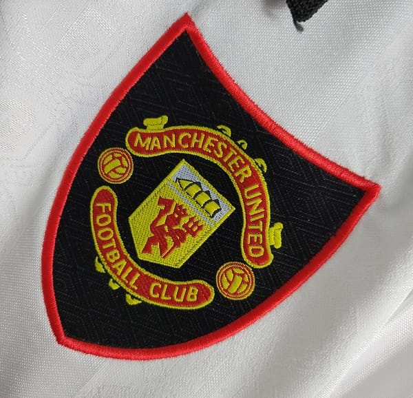 Retro 97-99 Manchester United White Jersey - Image 7