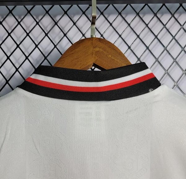 Retro 97-99 Manchester United White Jersey - Image 9