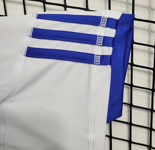 Retro 10-11 Real Madrid Home Jersey - Image 2