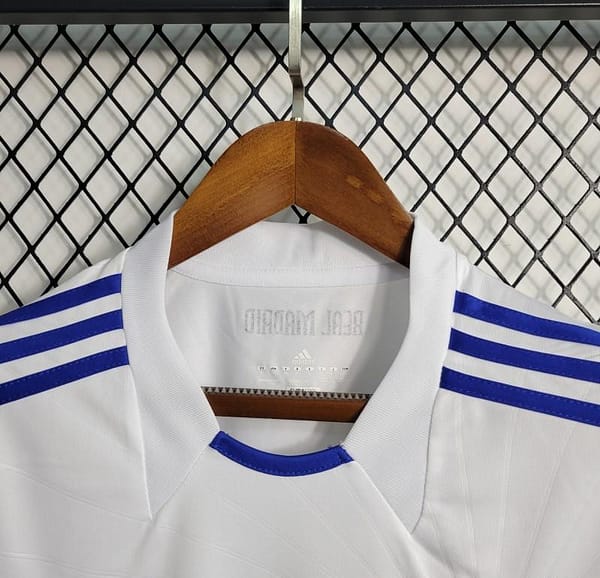 Retro 10-11 Real Madrid Home Jersey - Image 5