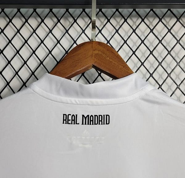 Retro 10-11 Real Madrid Home Jersey - Image 7