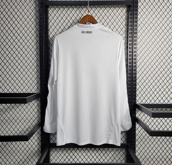 Retro Long Sleeve 10-11 Real Madrid Home Jersey - Image 10