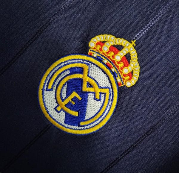 Retro 2012-13 Real Madrid Away Black Jersey - Image 2