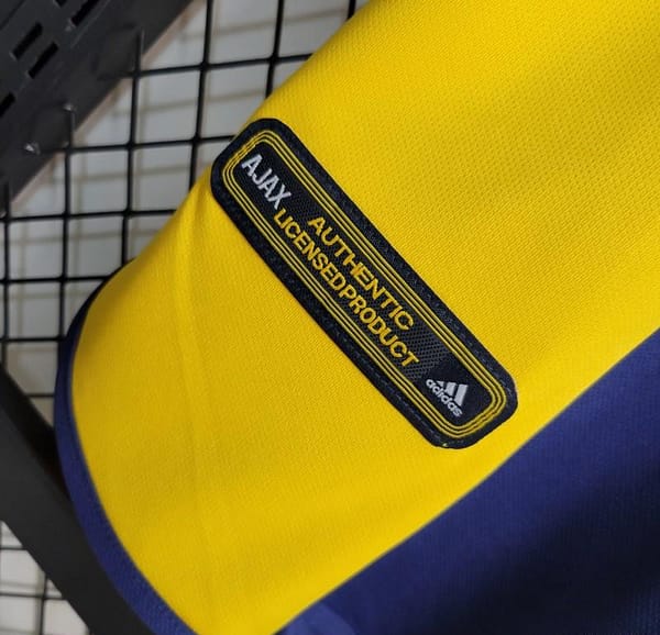 Retro 2000-01 Ajax Away Jersey - Image 4