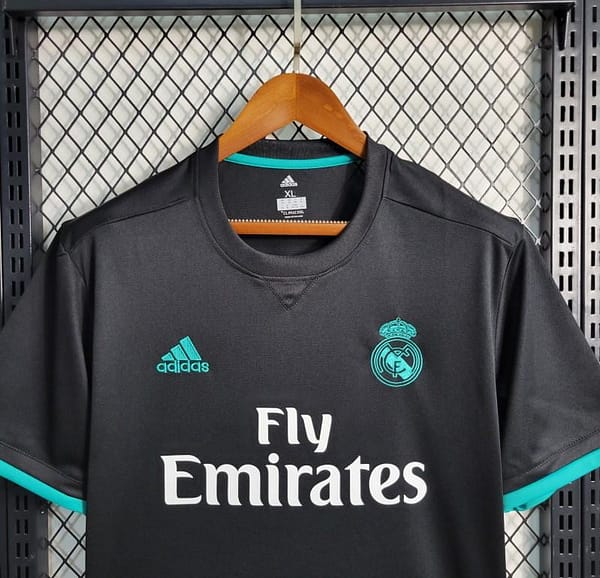 Retro 17-18 Real Madrid Away Black Jersey - Image 6