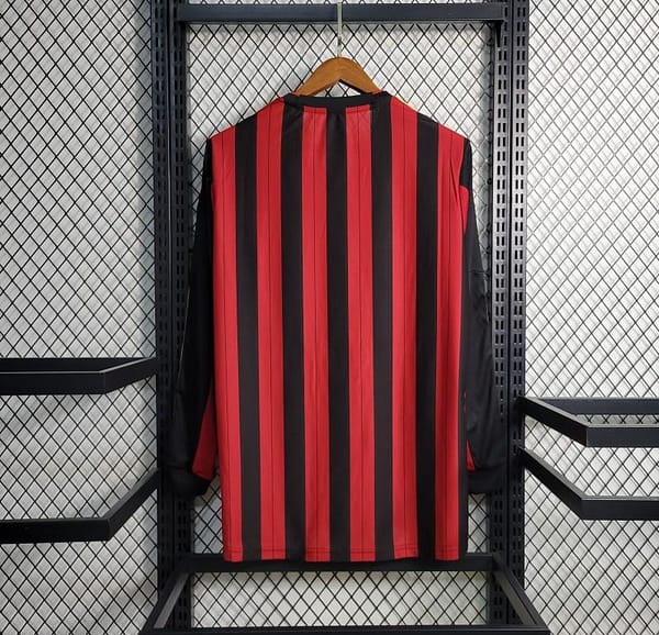Retro Long Sleeve 2013-14 AC Milan Home Jersey - Image 7