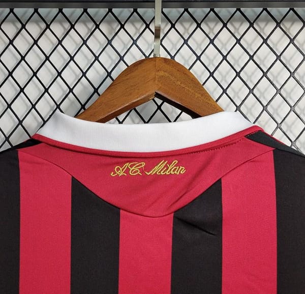 Retro Long Sleeve 2009-10 AC Milan Home Jersey - Image 10