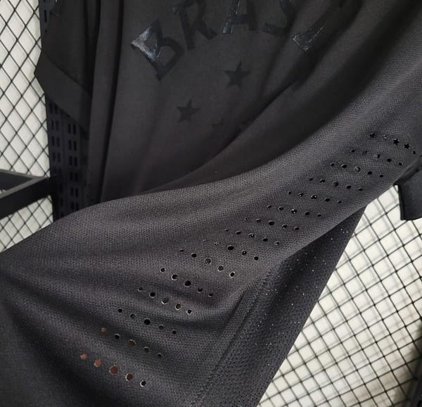 Retro 2013 Brazil Black Jersey - Image 3