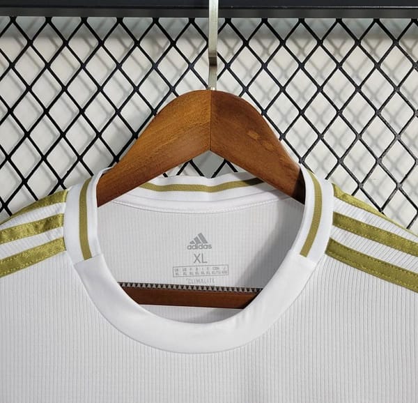 Retro19-20 Real Madrid Home Long Sleeve Jersey - Image 6