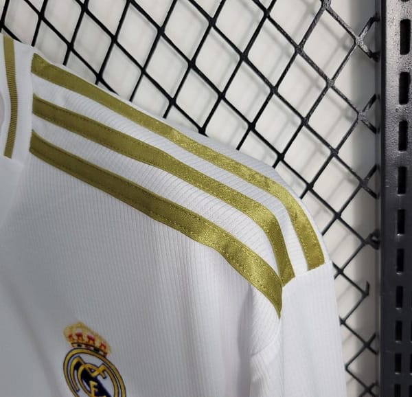 Retro19-20 Real Madrid Home Long Sleeve Jersey - Image 7