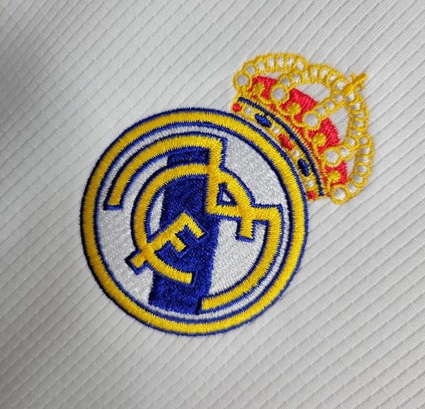 Retro19-20 Real Madrid Home Long Sleeve Jersey - Image 8
