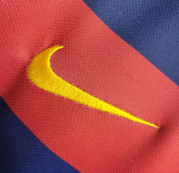 Retro 15/16 Barcelona Home Jersey - Image 4