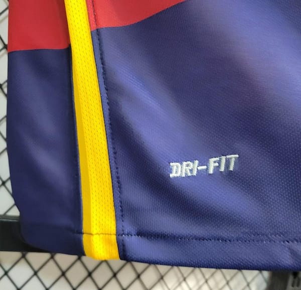 Retro 15/16 Barcelona Home Jersey - Image 10