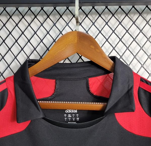 Retro 2007/08 AC Milan Third Black Jersey - Image 9
